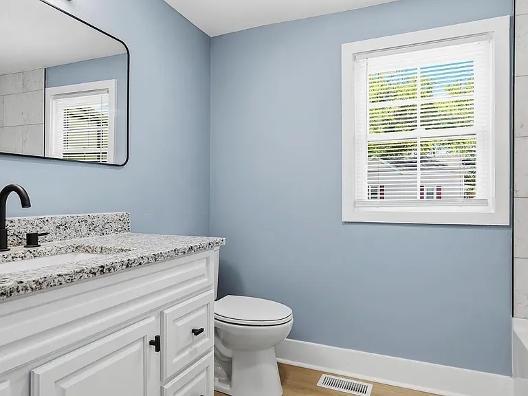 301 W John J Sharpe St — Photo 11