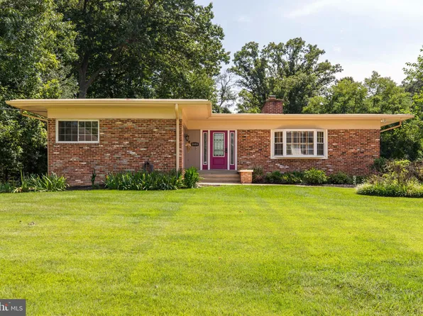 3909 Pineland St, Fairfax, VA 22031