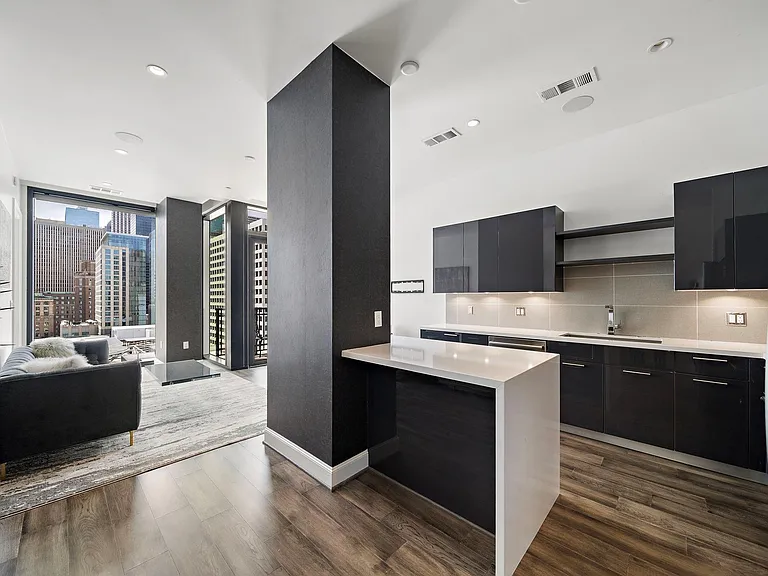 1211 Caroline St #1109 — Photo 11