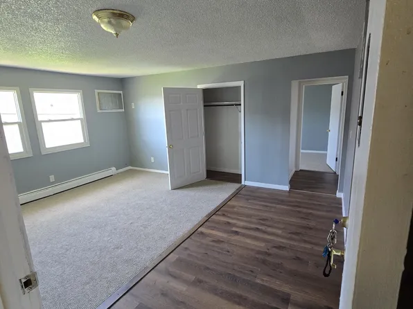 801 11th Ave SE, Dyersville, IA 52040
