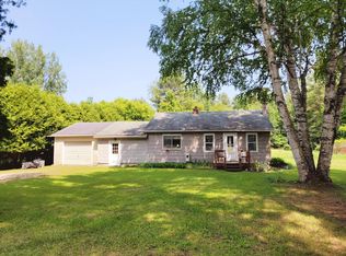 8242 Carter Rd, Cheboygan, MI 49721