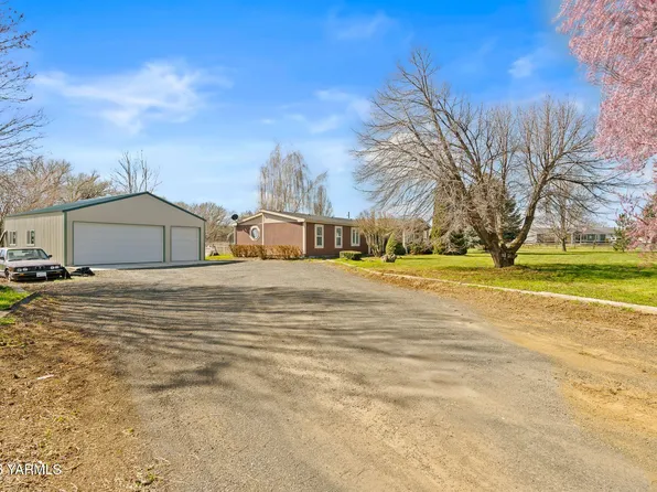 6810 W Columbus St, Yakima, WA 98903