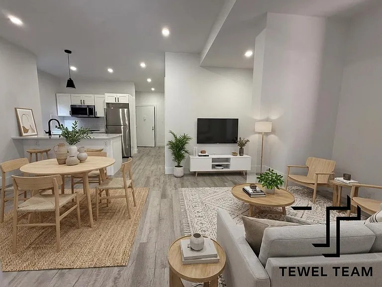 2085 Lexington Ave #4D — Photo 3