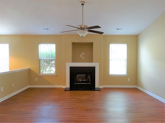 2nd image of 5807 Shining Oak Ln