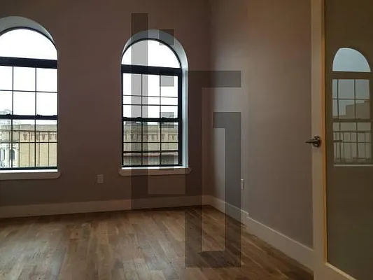 Rented by Loom Group | media 29