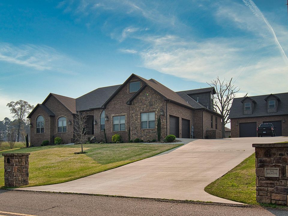 1st image of 1101 Hilltop Dr