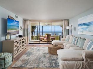 10525 Gulf Shore Dr APT 213, Naples, FL 34108