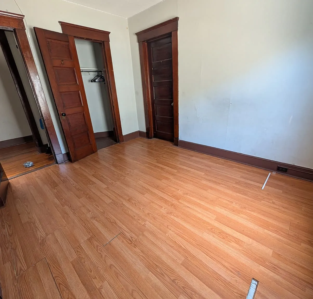 24 Hallock Ave — Photo 2