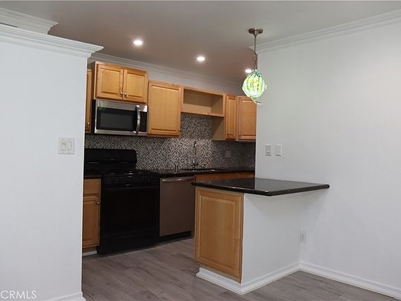 5th image of 604 Sunfish Way
