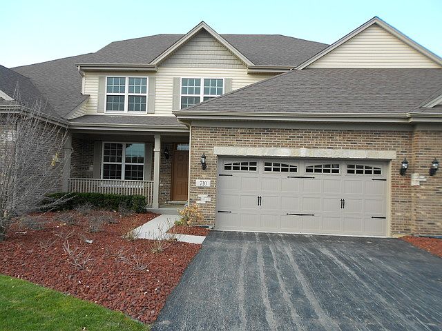 2nd image of 738 E Oliviabrook Dr