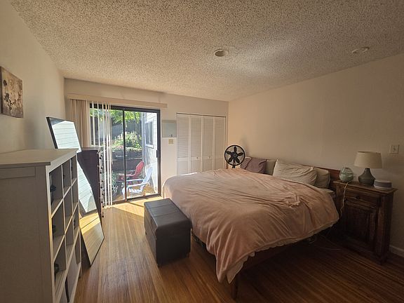 2nd image of 607 Ashbury Ave