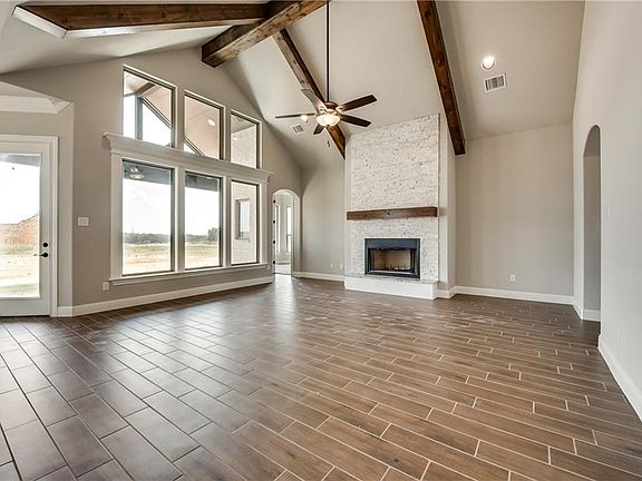 2nd image of 228 Maverick Ct
