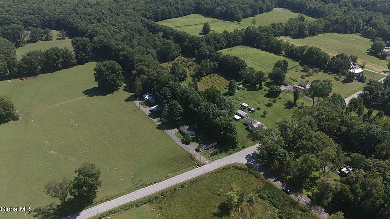 4th image of 224 S Greenfield Road