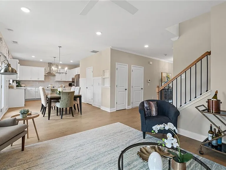 1700 Hickory Grove Rd NW — Photo 18