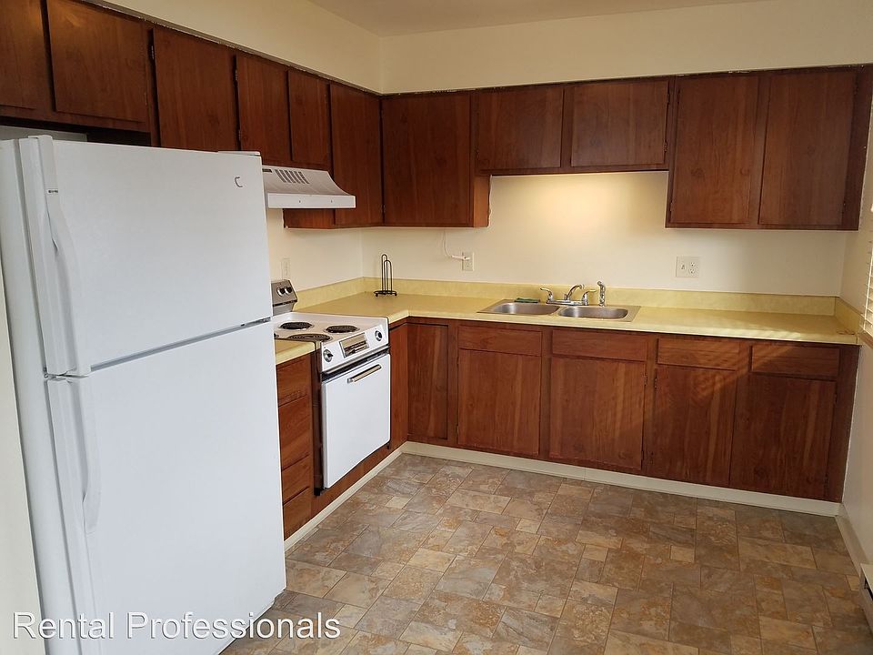 1st image of 201 E Washington St #2