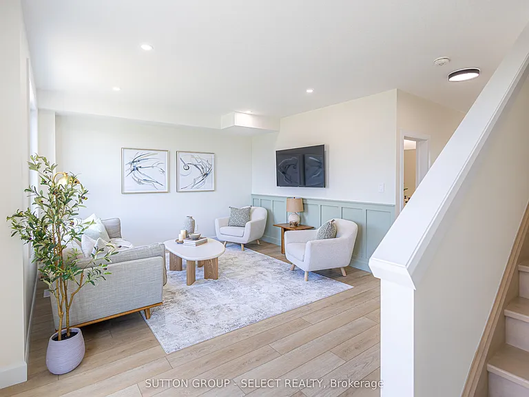 233 Upper Queen St #18 — Photo 6