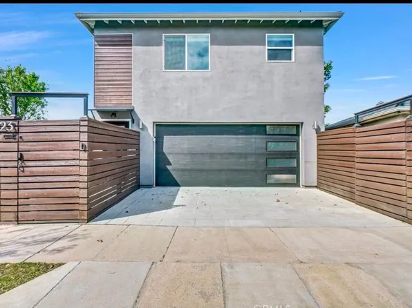 19623 Hartland St, Reseda, CA 91335