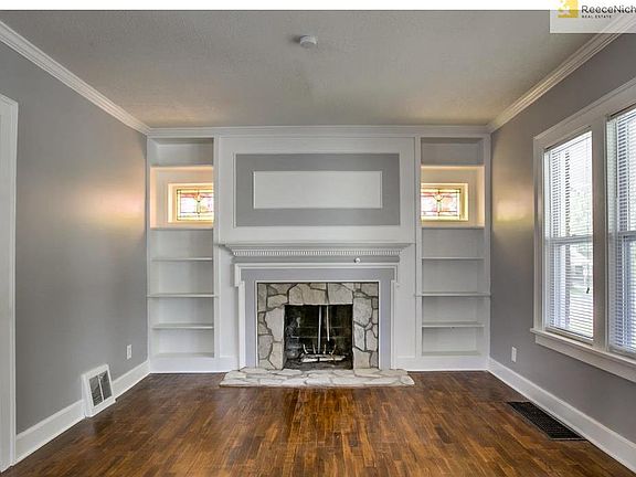 5th image of 1015 W White Oak Ave