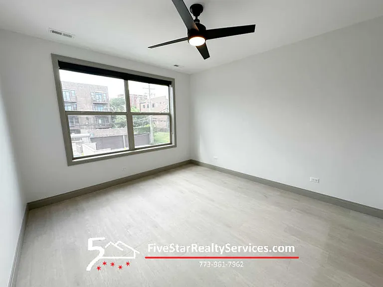 4050 S Indiana Ave #3F — Photo 11