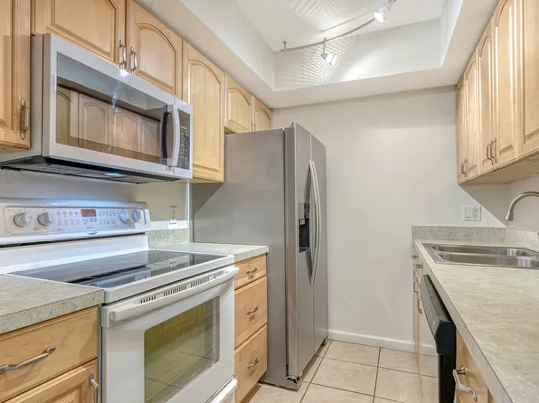 3922 Freedom Ave, Sarasota, FL 34231