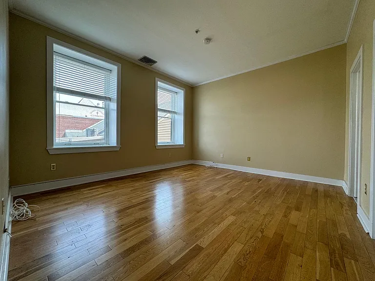 535 Main St #17 — Photo 15