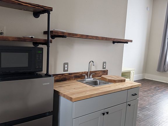 3rd image of 5634 E Commerce Ave #304