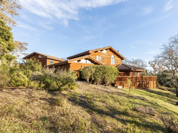 35 Woodview Lane, Novato, CA 94945