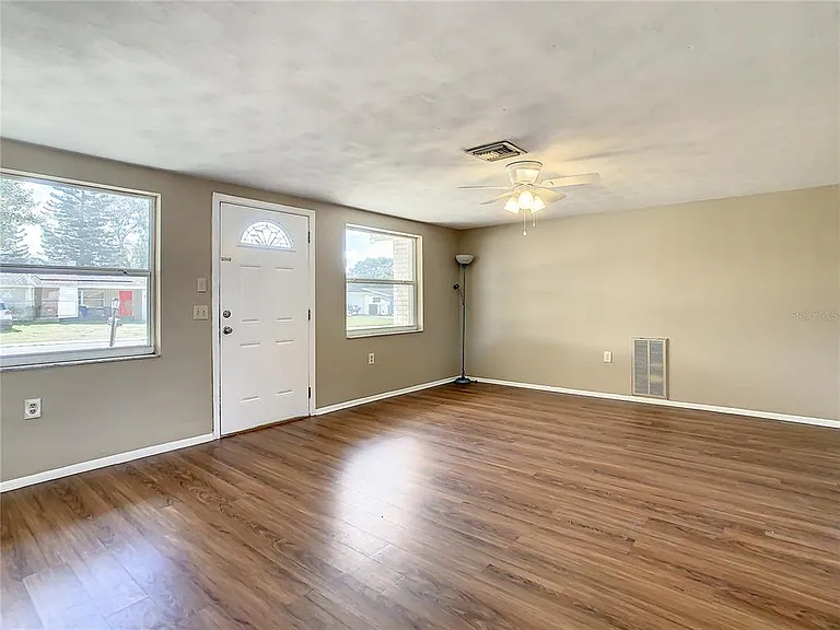 5319 Drift Tide Dr — Photo 2