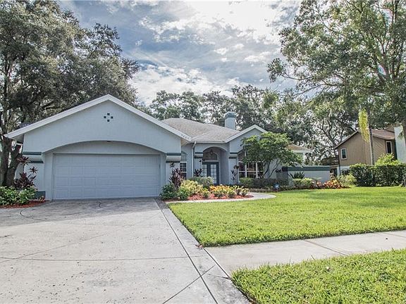 3rd image of 3685 Emerald Ln