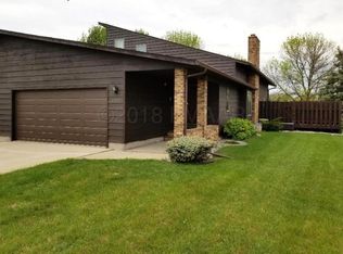 2337 26 1/2 Ct S, Fargo, ND 58103