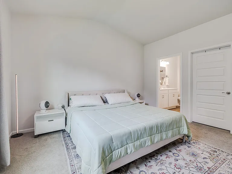 161 Holloway Hl — Photo 25