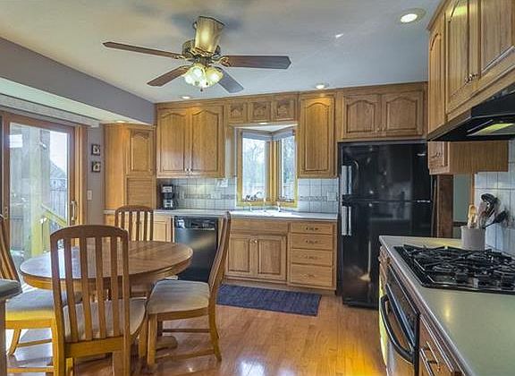 4th image of 8501 W 88th St