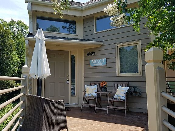 3rd image of 14120 Yachtsman Harbor Dr #1