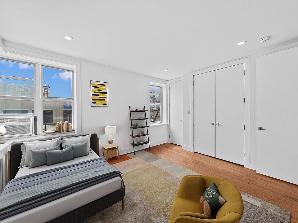 1st image of 4300 Broadway APT 3A