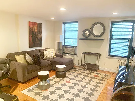 Rented by Spire Group | media 10