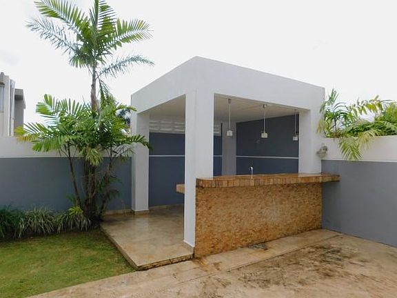 WET BAR