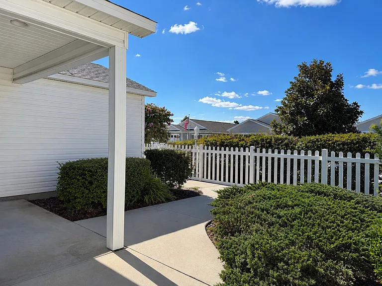 2452 Soper St — Photo 3