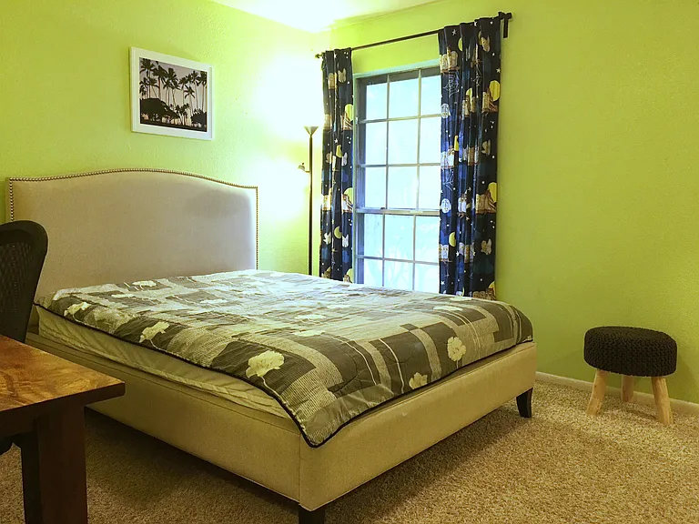 upstairs bedroom 2