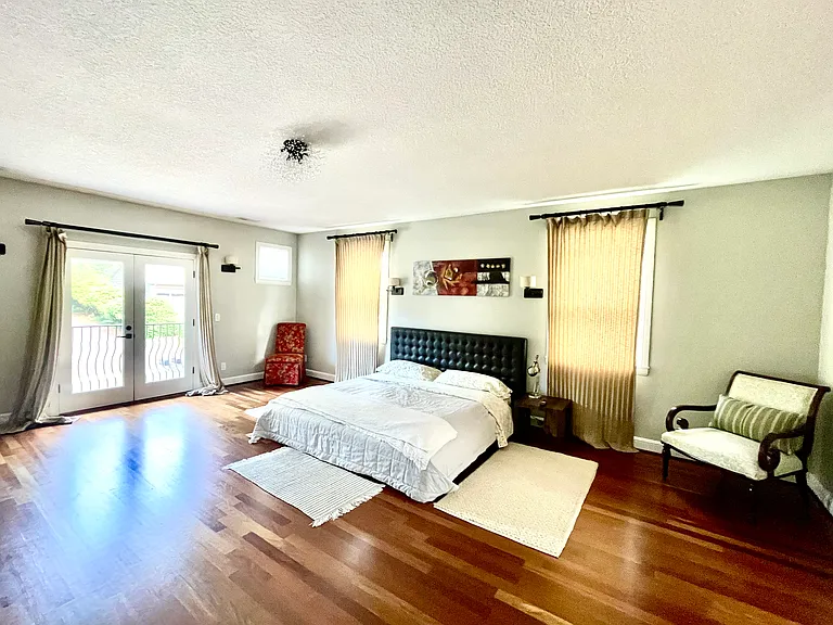 4635 SW 47th Ave — Photo 16