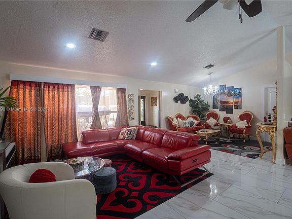 4th image of 8521 NW 53rd St #0