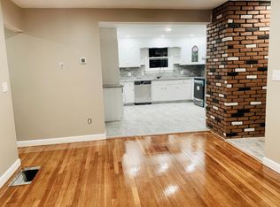 22 Wentworth St #1, Worcester, MA 01603