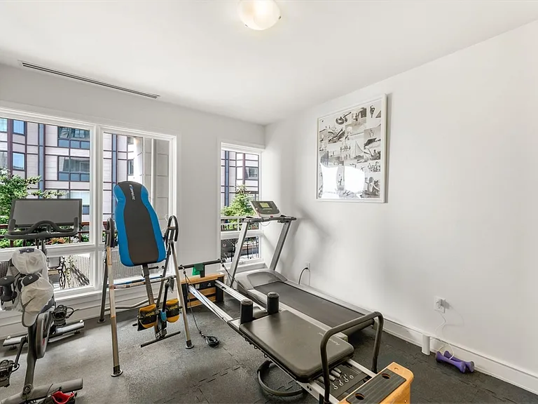 50 Battery St #103-104 — Photo 23