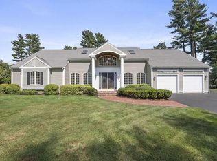 119 Fairway Dr, Halifax, MA 02338