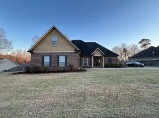 218 Taylor Dr, Taylor, MS 38673