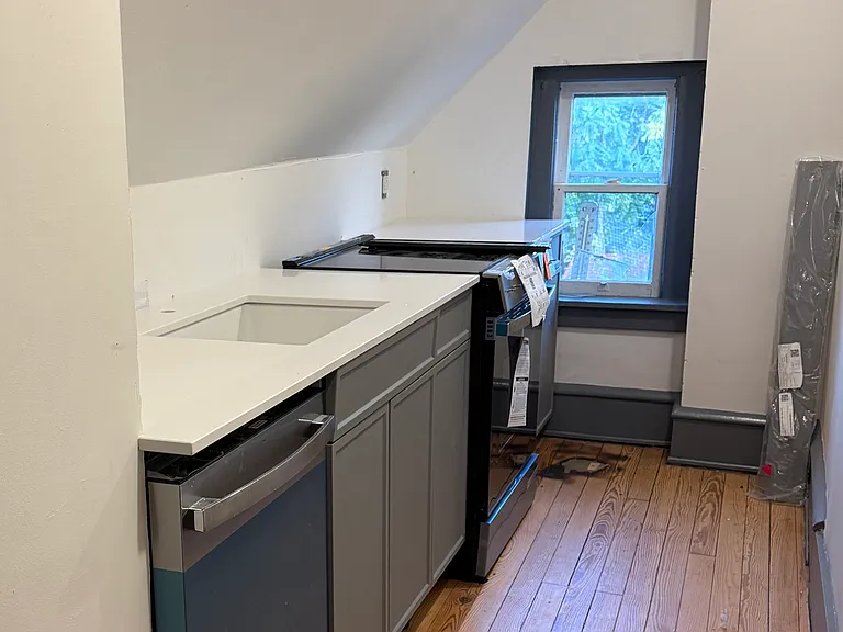 281 S Franklin St #10 — Photo 2