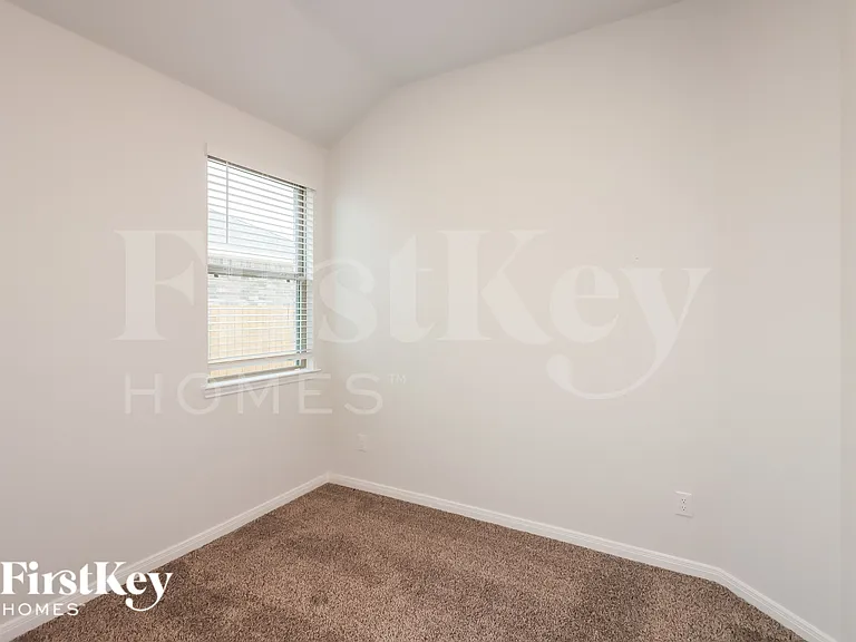 26020 Babe Ruth Dr — Photo 12