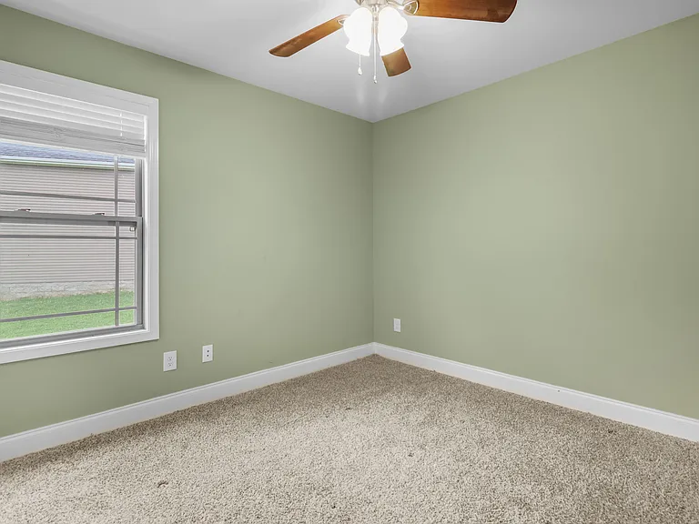 128 Sycamore Hill Dr — Photo 7