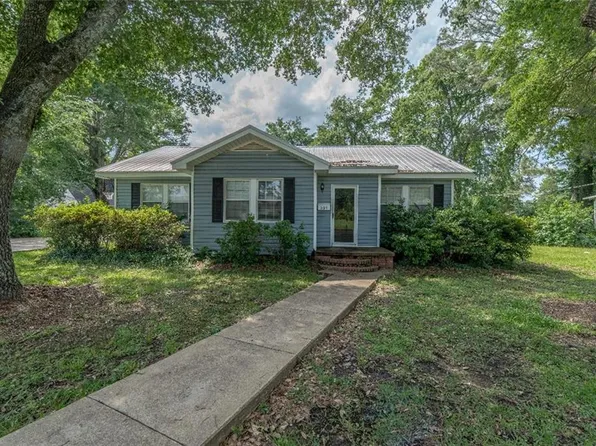 301 N Lee St, Marksville, LA 71351