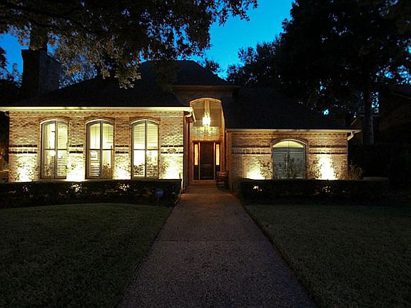 2nd image of 3206 Deer Creek Dr