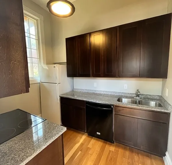 2900 Cherokee St #B — Photo 3